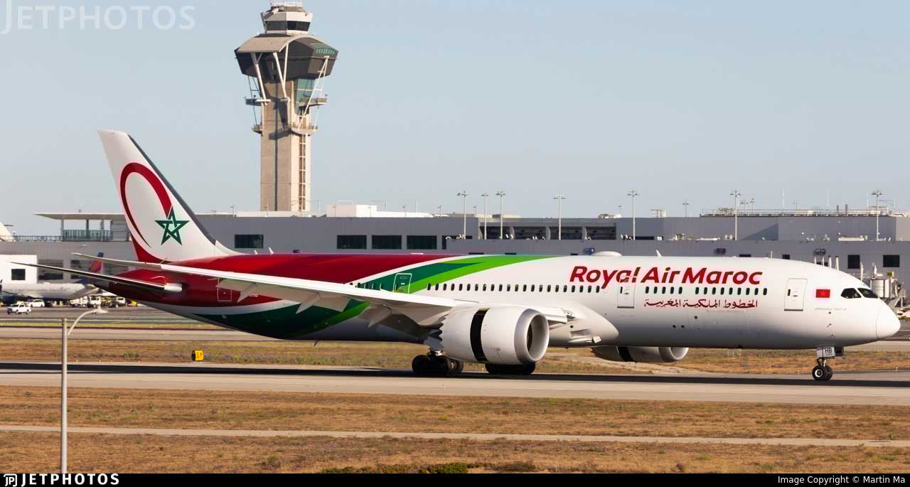 Royal Air Maroc Boeing 787 landing.