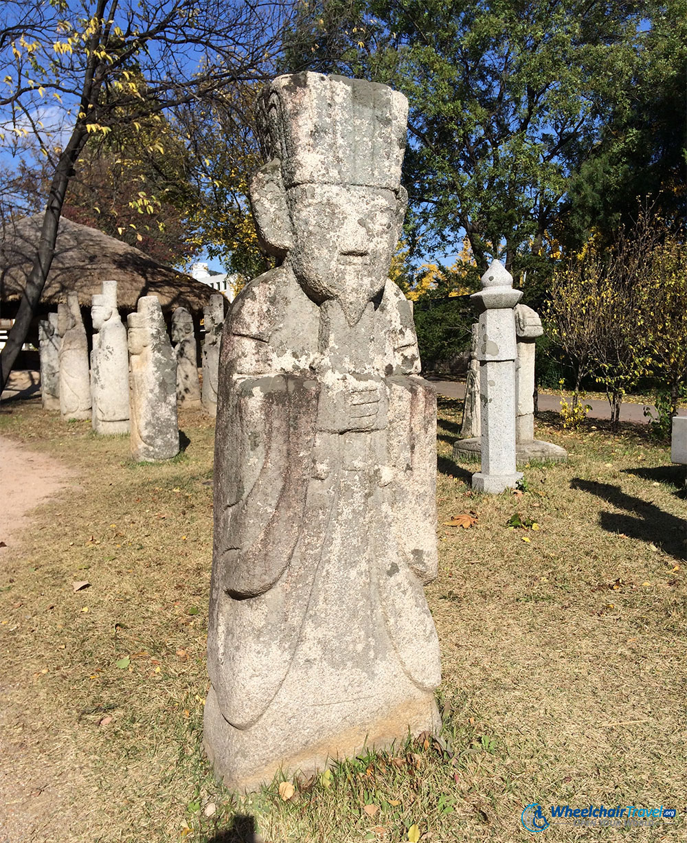 National Folk Museum of Korea Outdoor Statue