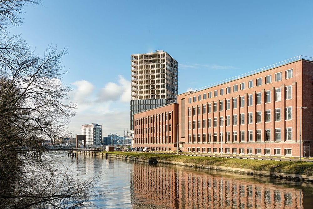 ClinkNOORD Hostel Amsterdam building exterior