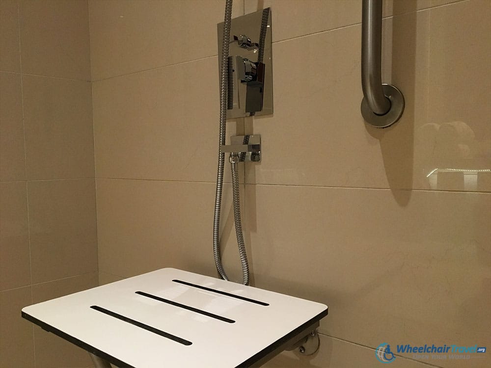 JW Marriott Marquis Dubai Wheelchair Accessible Roll-in Shower