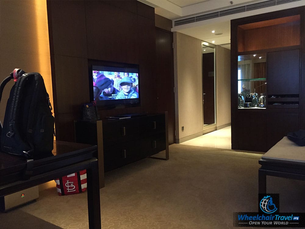 JW Marriott Beijing Hotel Deluxe Room TV & Desk