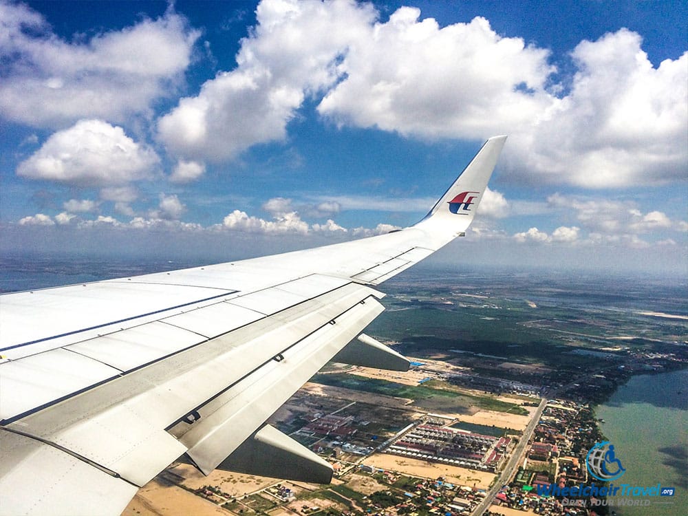 PHOTO: Landing and final approach into Phnom Penh, Cambodia.