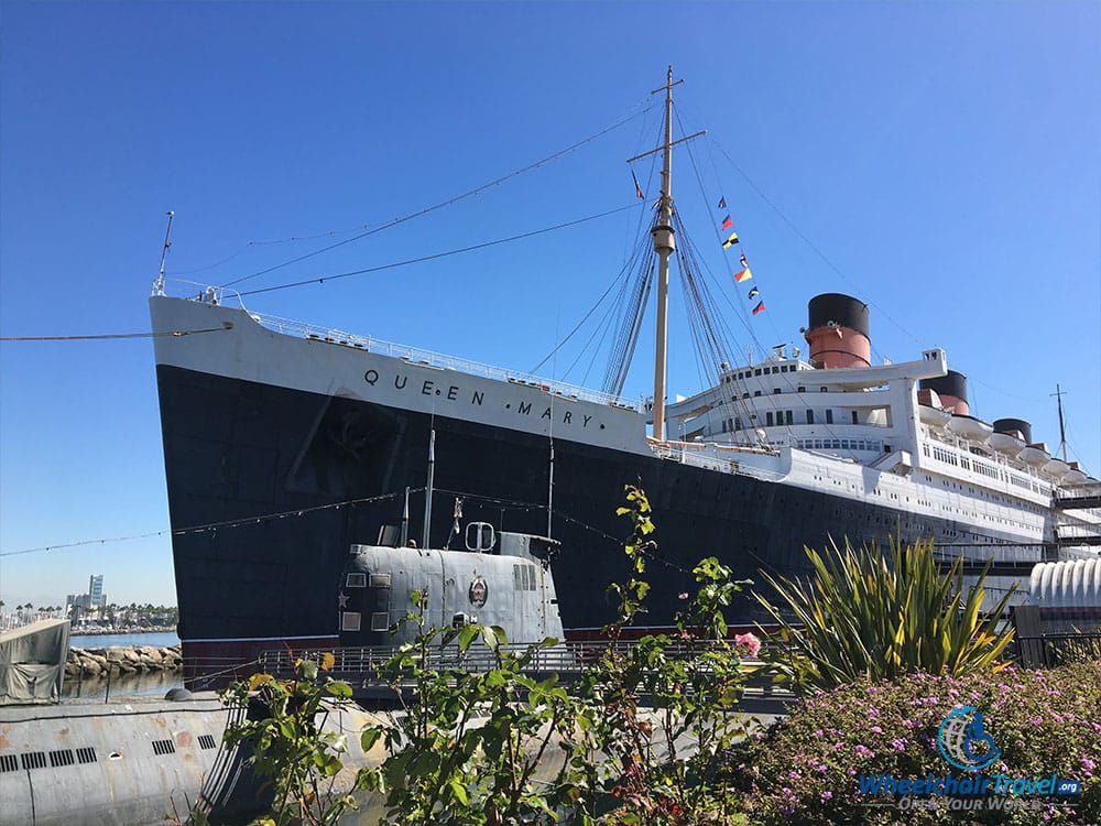 PHOTO: Queen Mary Ocean Liner, shot from bow.