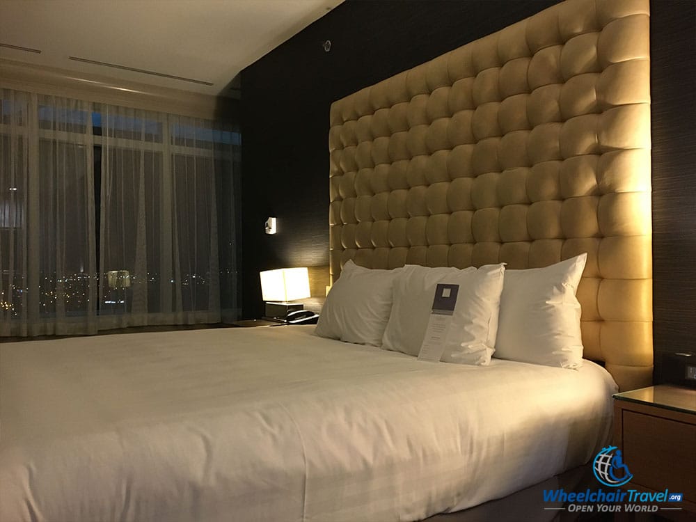 PHOTO: King size bed at Hyatt Regency McCormick Place in Chicago.