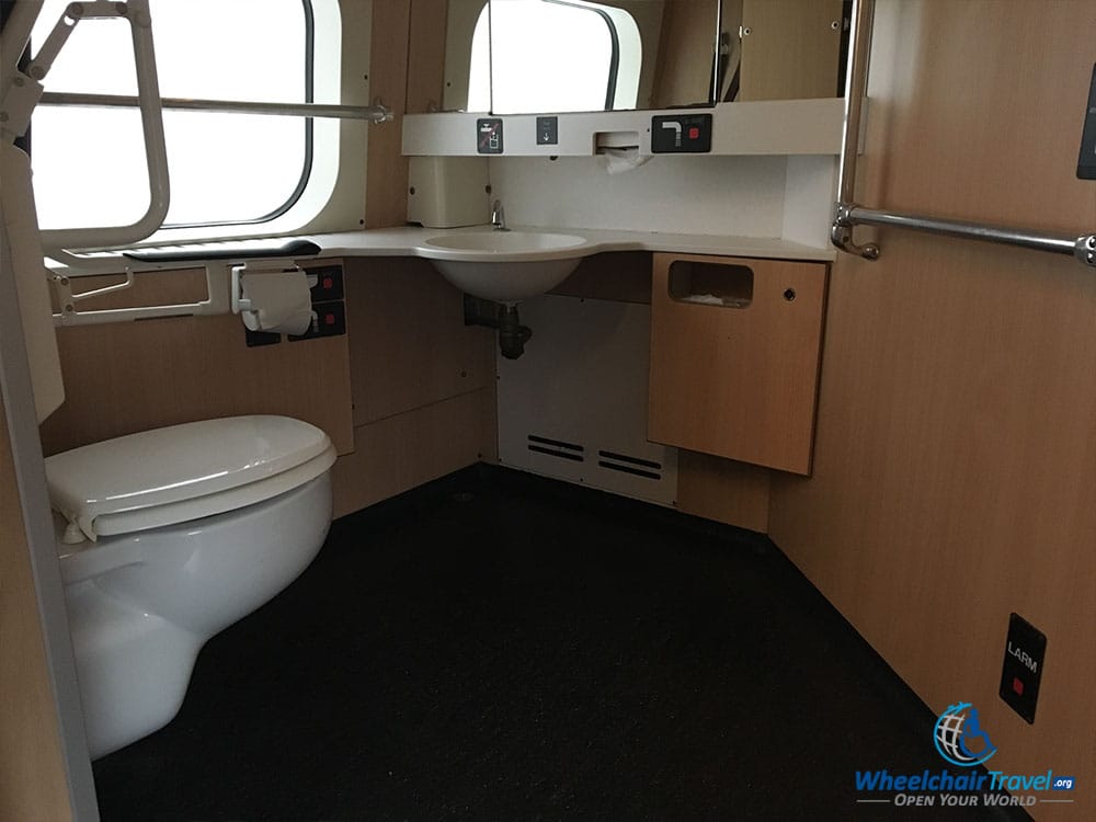 Wheelchair accessible bathroom on SJ train.