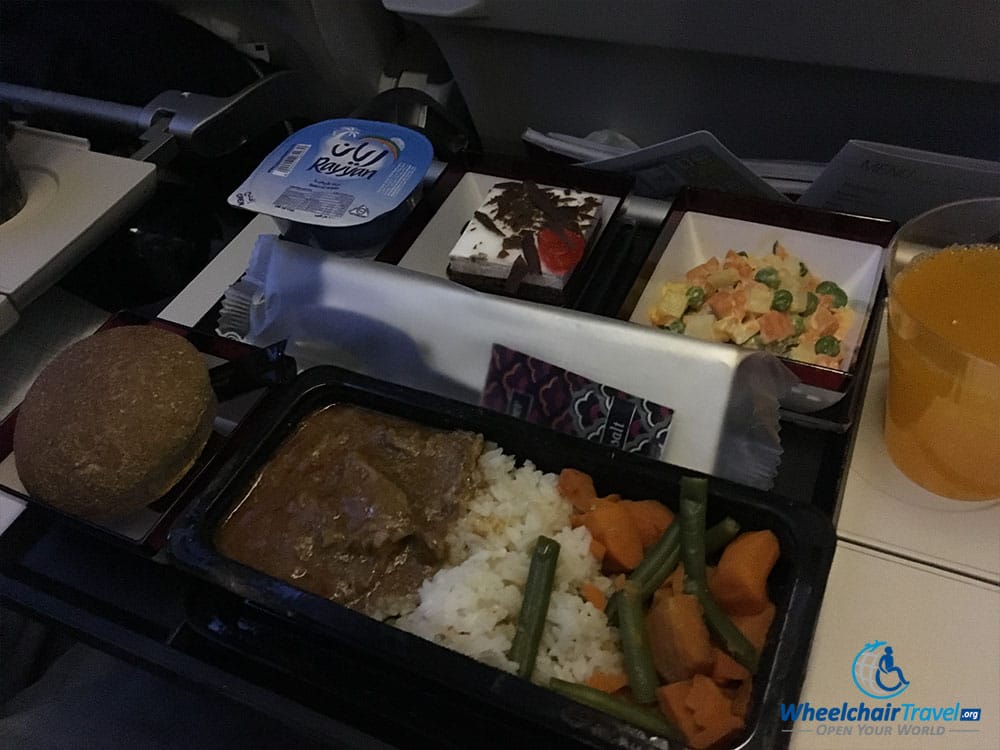 Qatar Airways economy class meal