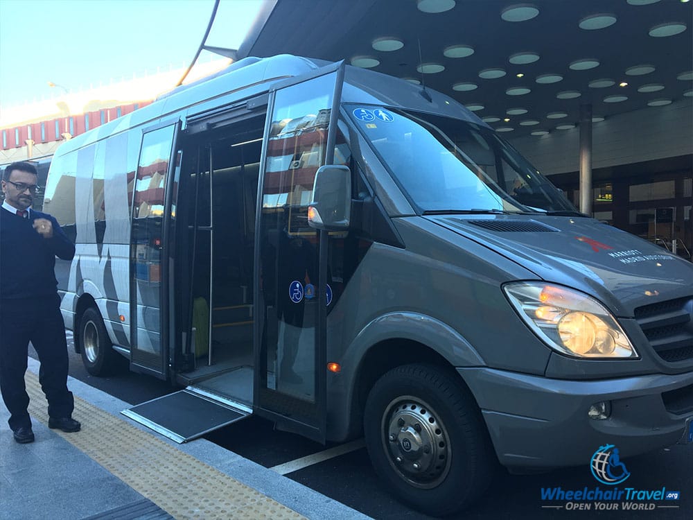 Complimentary wheelchair accessible airport shuttle to the Madrid Marriott Auditorium Hotel.