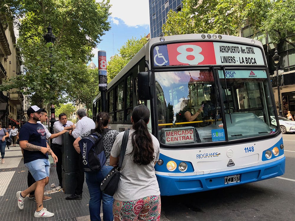 Buenos Aires city bus number 8, with service to EZE airport.