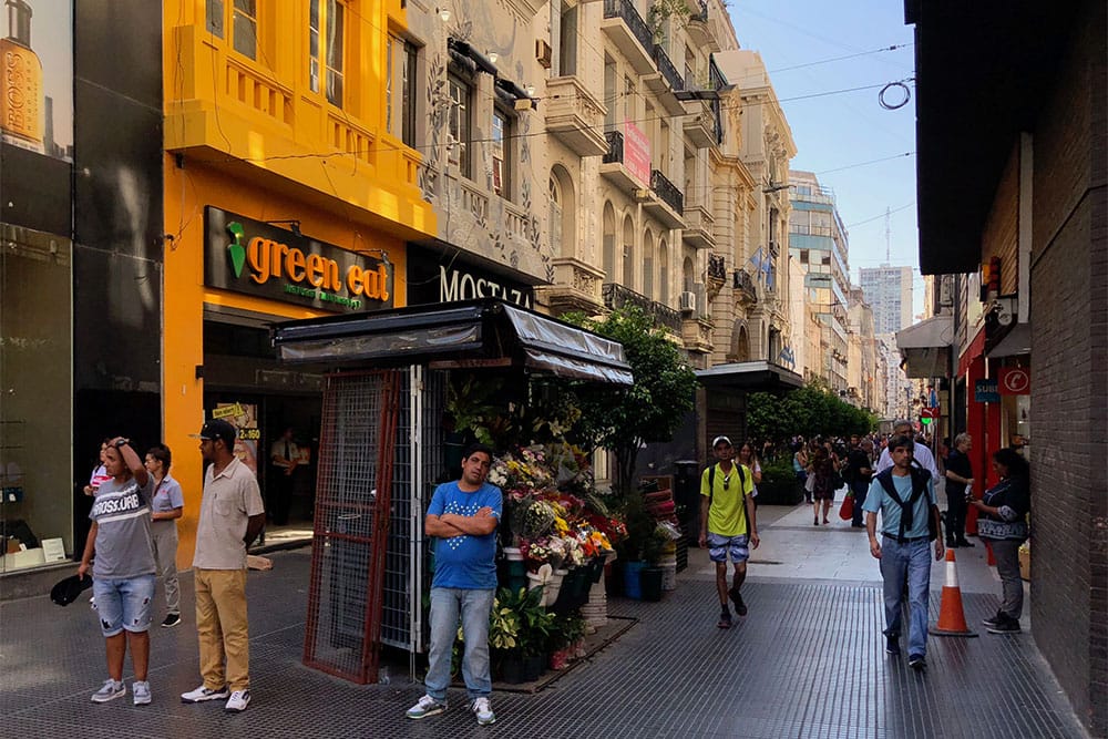 Florida Street is restricted to pedestrian traffic.