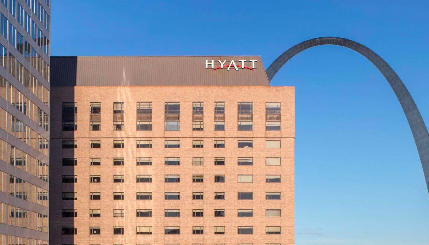 Wheelchair accessible hotel rooms at the Hyatt Regency St. Louis.