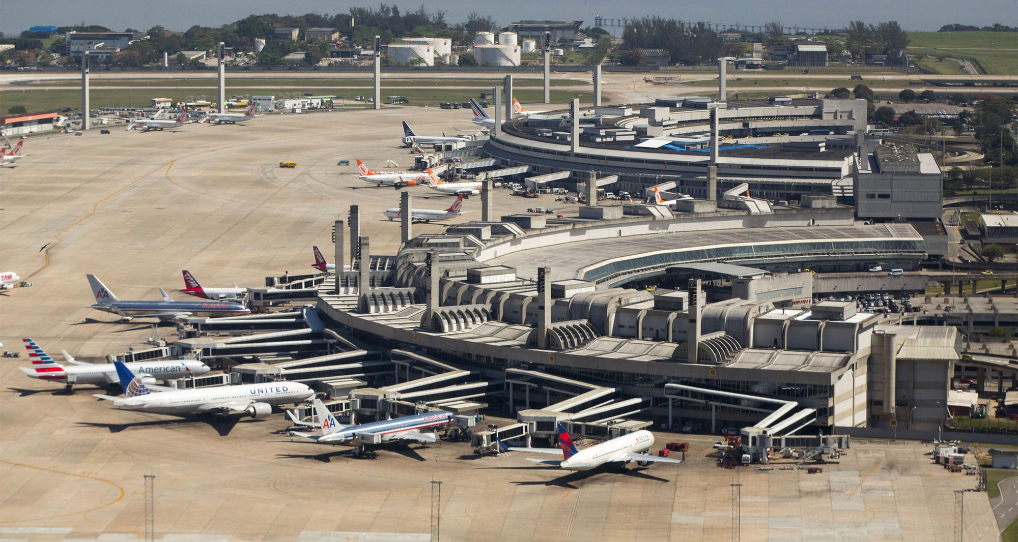 Wheelchair assistance services at Rio de Janeiro airports.