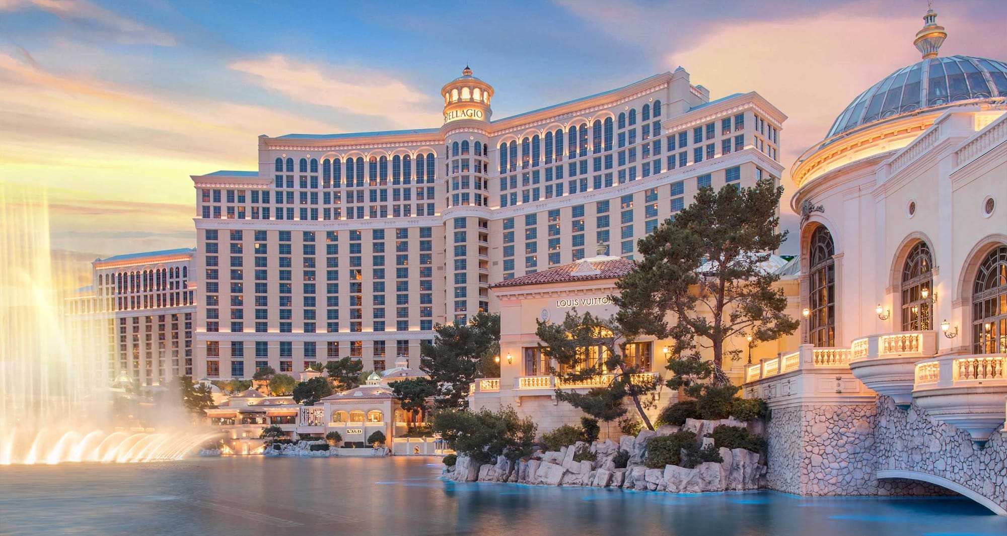 Exterior of the Bellagio Hotel with fountain.