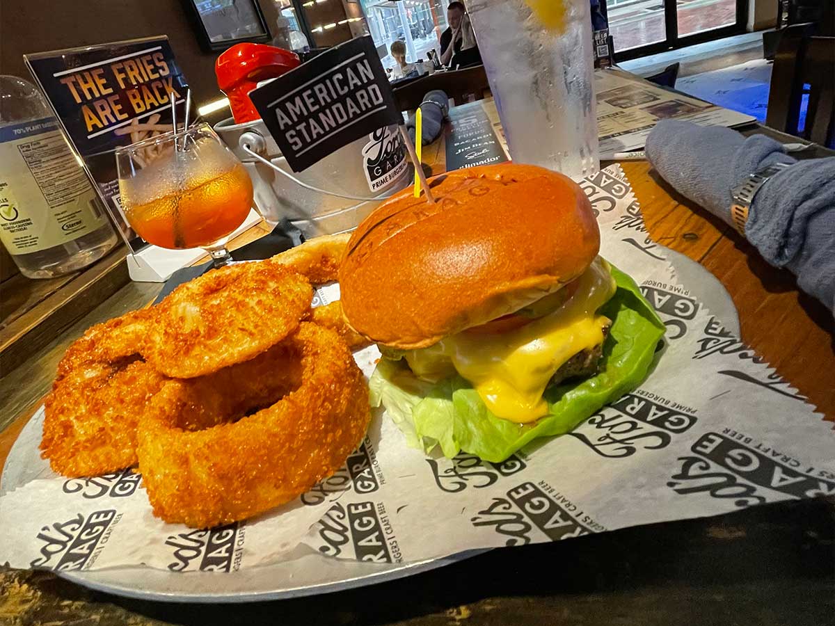 Cheeseburger with onion rings.