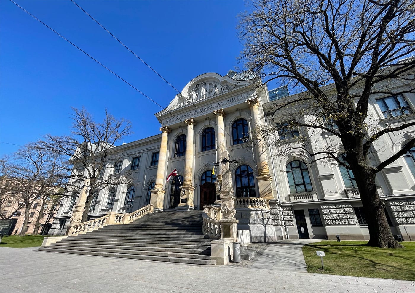 Exterior of the National Art Museum.