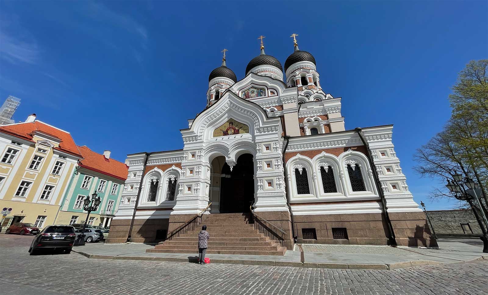 Large orthodox cathedral.