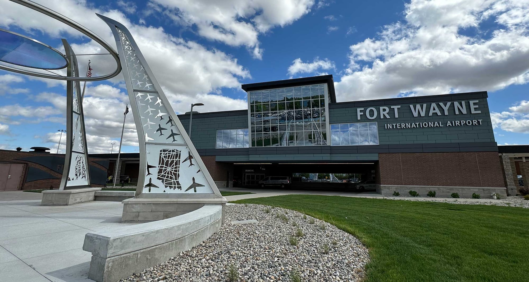 Exterior front facade of Fort Wayne Airport.